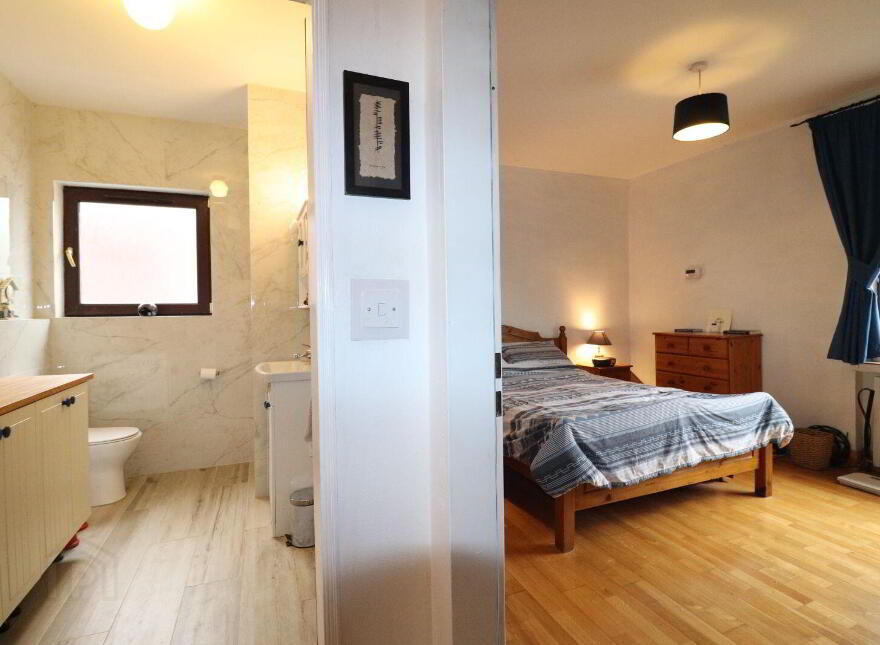 Ballyvally, Killaloe, V94K0HE