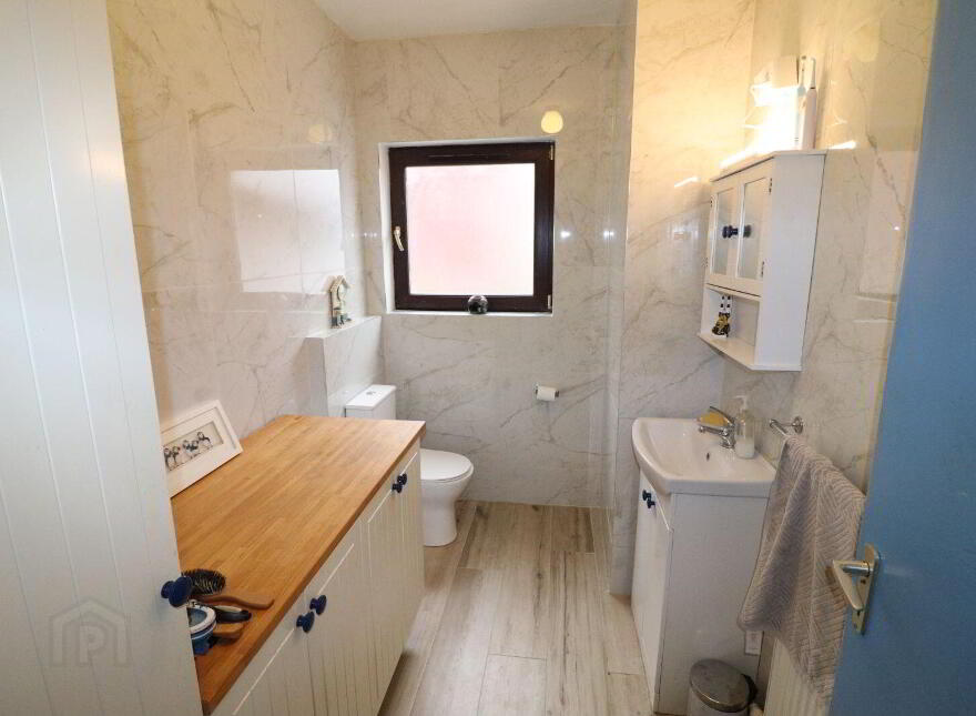 Ballyvally, Killaloe, V94K0HE