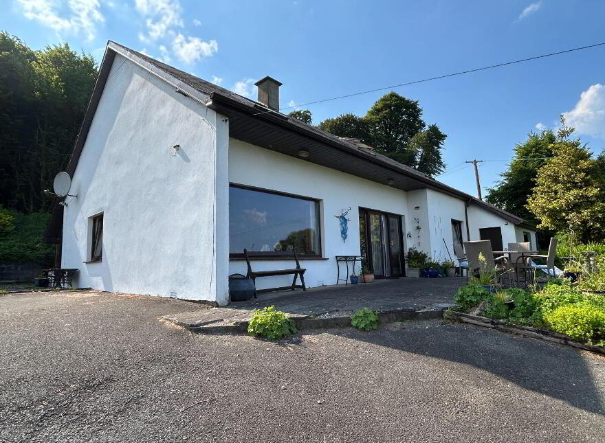 Ballyvally, Killaloe, V94K0HE