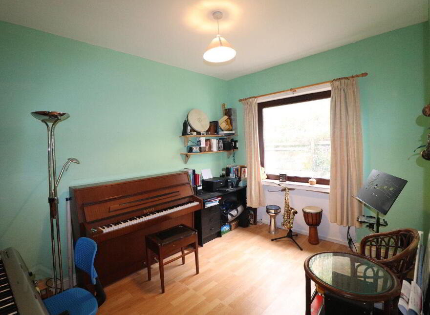 Ballyvally, Killaloe, V94K0HE