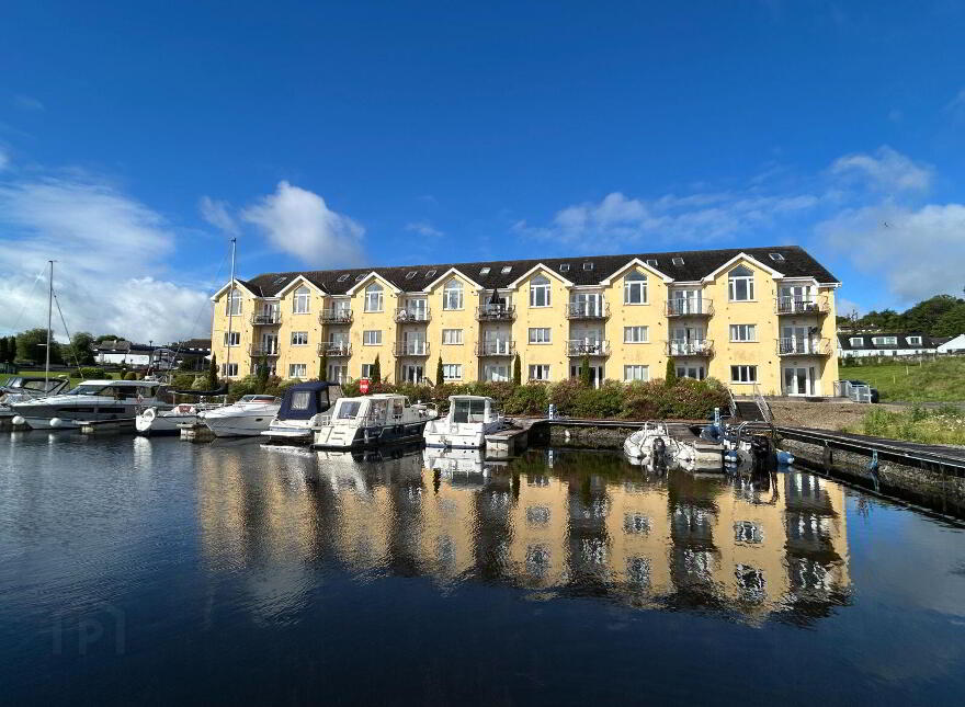 Apartment 19E Harbour Village, Killaloe, V94KW65 photo