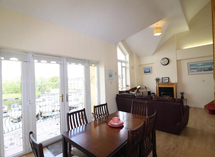Apartment 19E Harbour Village, Killaloe, V94KW65
