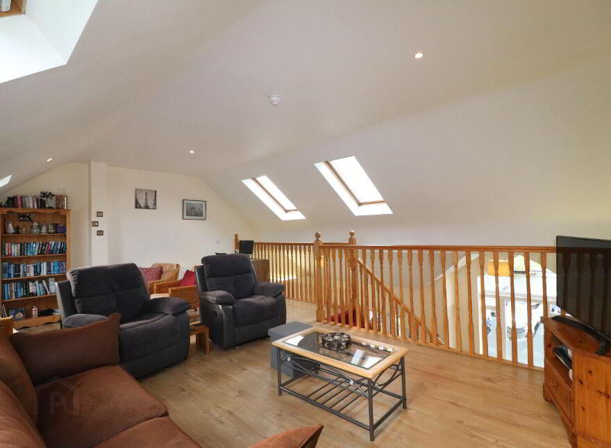 Apartment 19E Harbour Village, Killaloe, V94KW65