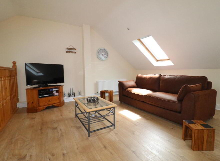 Apartment 19E Harbour Village, Killaloe, V94KW65