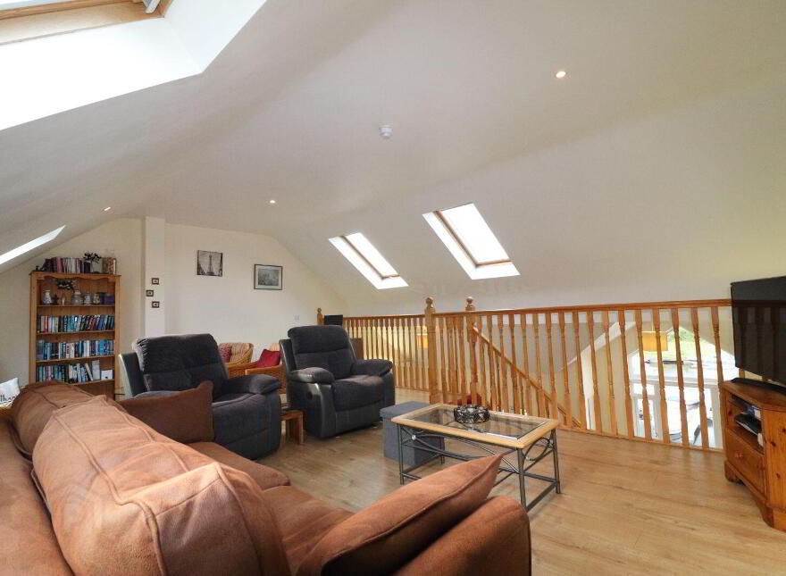 Apartment 19E Harbour Village, Killaloe, V94KW65