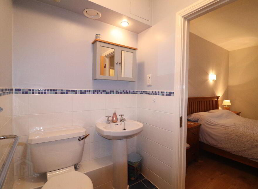Apartment 19E Harbour Village, Killaloe, V94KW65