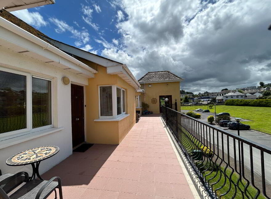 Apartment 19E Harbour Village, Killaloe, V94KW65