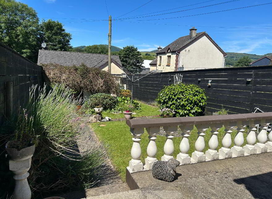 'Bromac', 20 Crossroads, Killaloe, V94XWX5