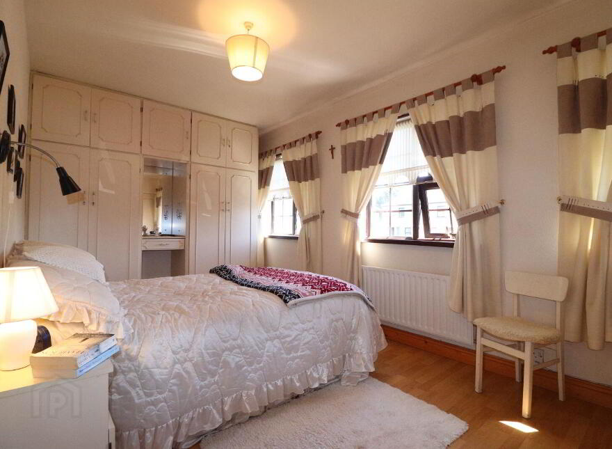 'Bromac', 20 Crossroads, Killaloe, V94XWX5