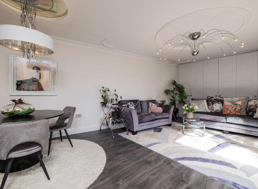 73 Pembroke Lane, Ballsbridge, D04K061