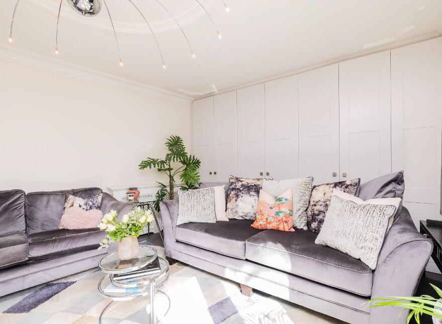 73 Pembroke Lane, Ballsbridge, D04K061