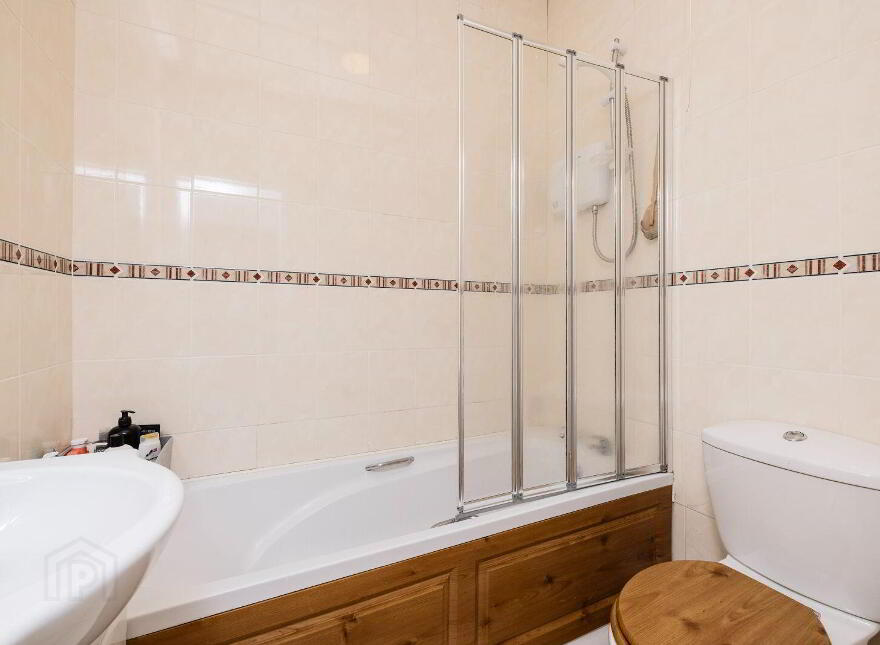 14 Saint Patricks Terrace, Russell Street, Dublin 1, D01W6D0