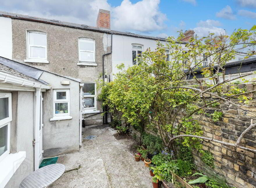 14 Saint Patricks Terrace, Russell Street, Dublin 1, D01W6D0