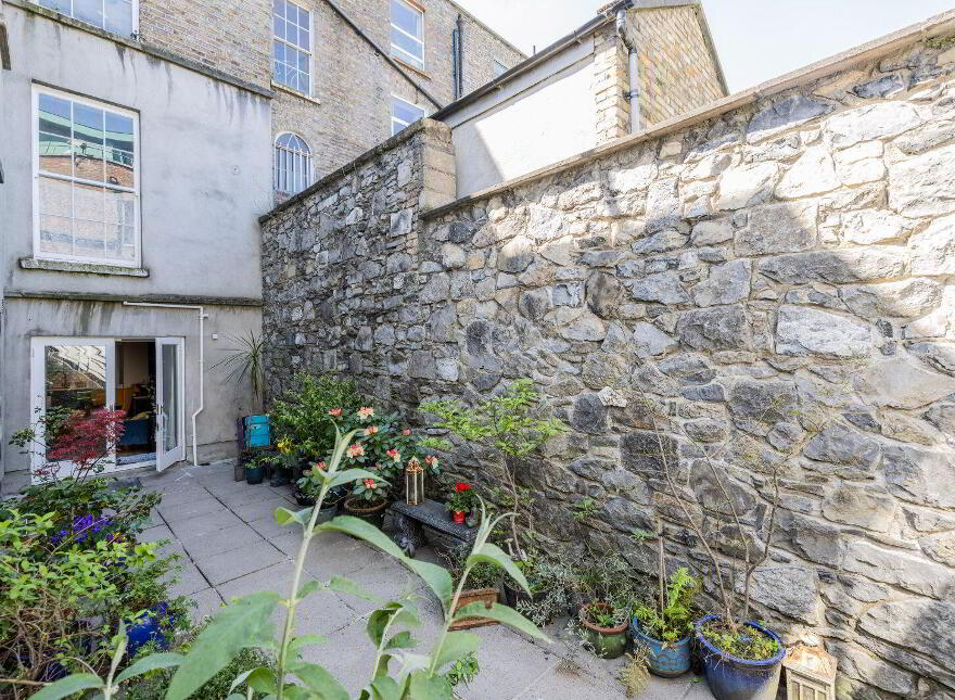 Flat 1, 47 Gardiner Street Upper, North Dublin City, D01VA47