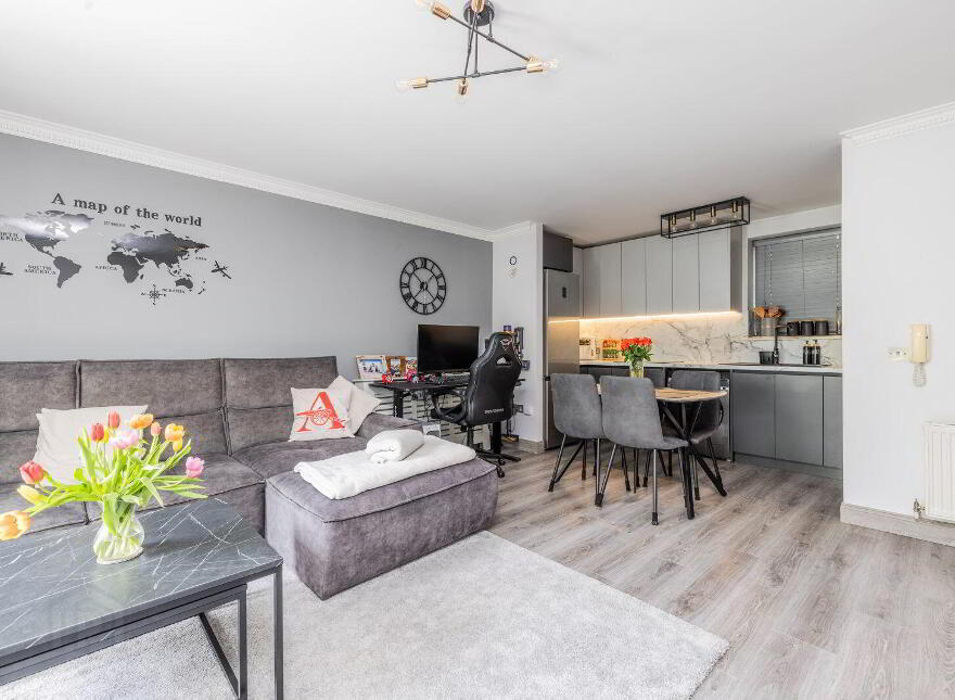 Apt, 11 Grattan Lodge Apartments, Grattan Lodge, Dublin 13, D13X544