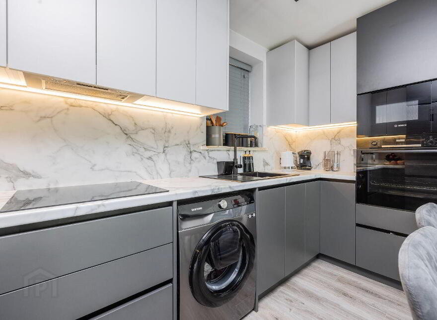 Apt, 11 Grattan Lodge Apartments, Grattan Lodge, Dublin 13, D13X544