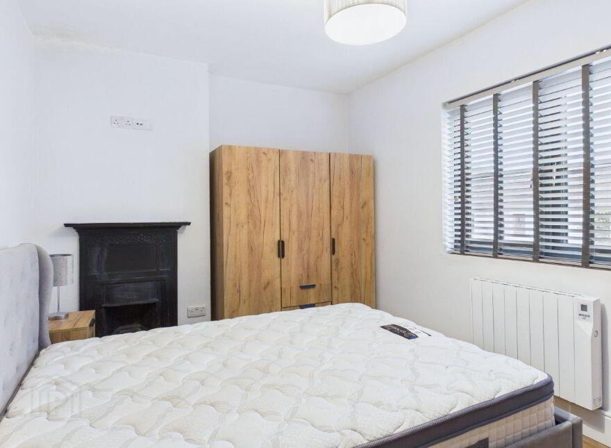 6 New Terrace, Main Street, Abbeyleix, R32RX83