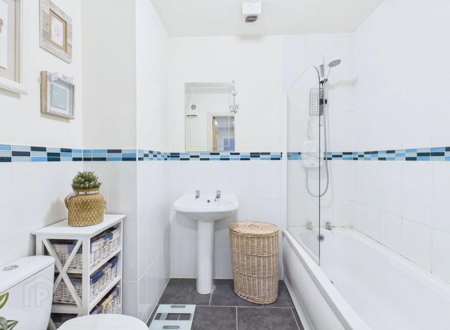 Apartment 19c Parkside, Abbeyleix Road, Portlaoise, R32P308
