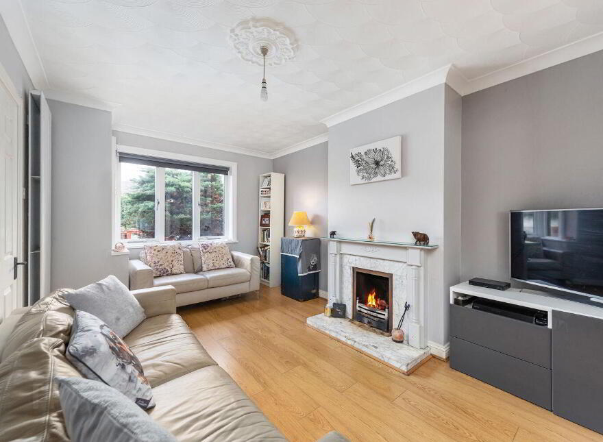 2 Maple Drive, The Cloisters, Terenure, 6w, D6wh008, Terenure, D6WH008