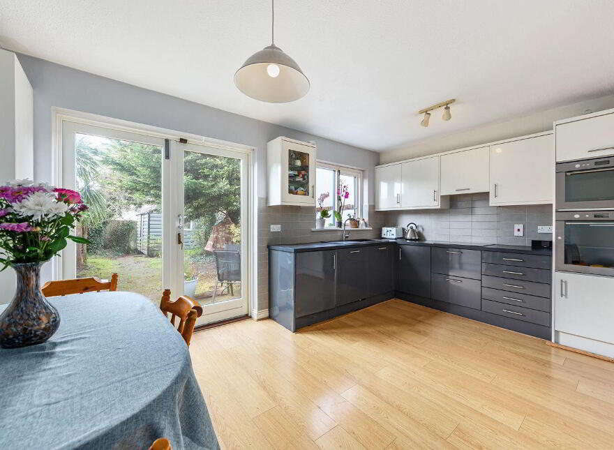 2 Maple Drive, The Cloisters, Terenure, 6w, D6wh008, Terenure, D6WH008