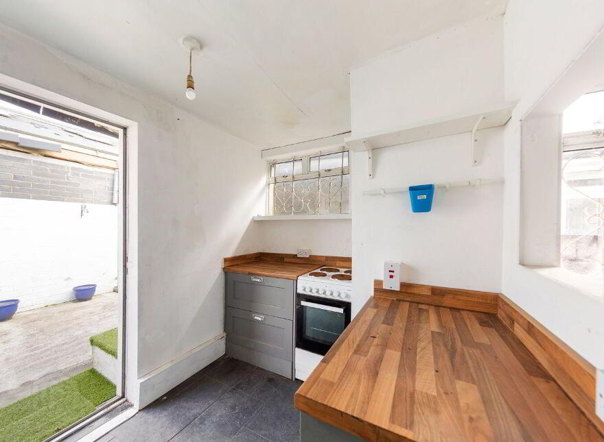 7 Eugene Street, The Coombe, The Coombe, D08H0X6