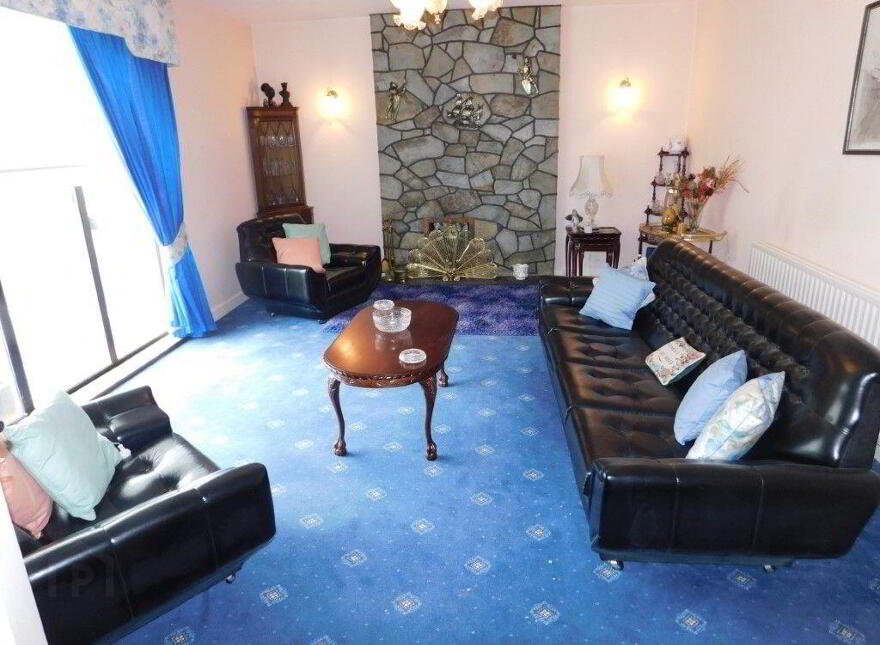 Glendale, Maryborough Hill, Douglas, T12W6KT