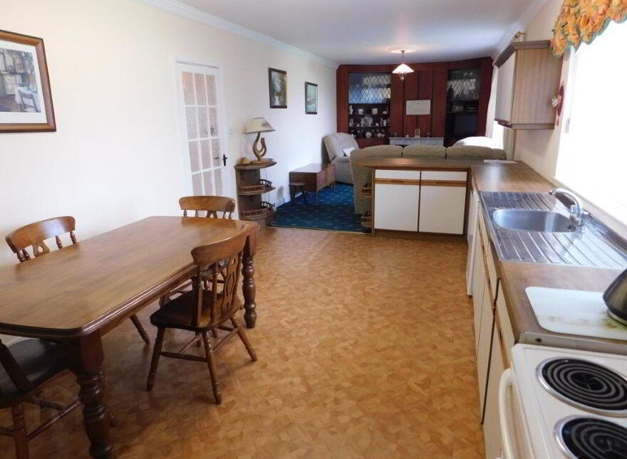 Glendale, Maryborough Hill, Douglas, T12W6KT