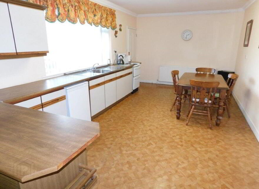 Glendale, Maryborough Hill, Douglas, T12W6KT