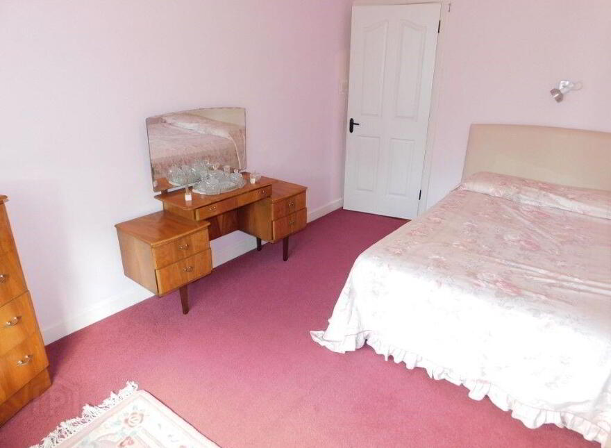 Glendale, Maryborough Hill, Douglas, T12W6KT