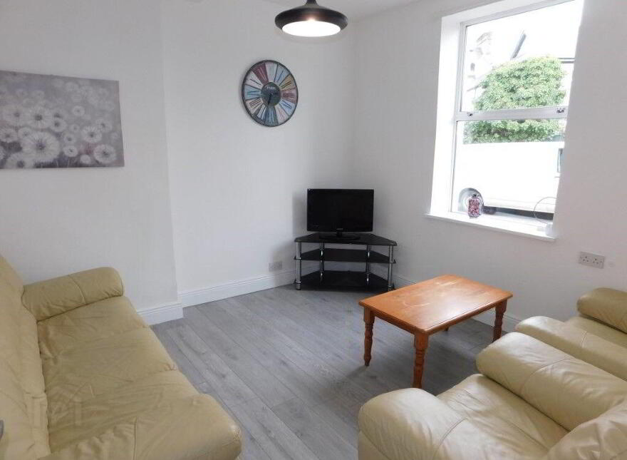 7 Rosefield Terrace, Victoria Road, Blackrock, T12XY31