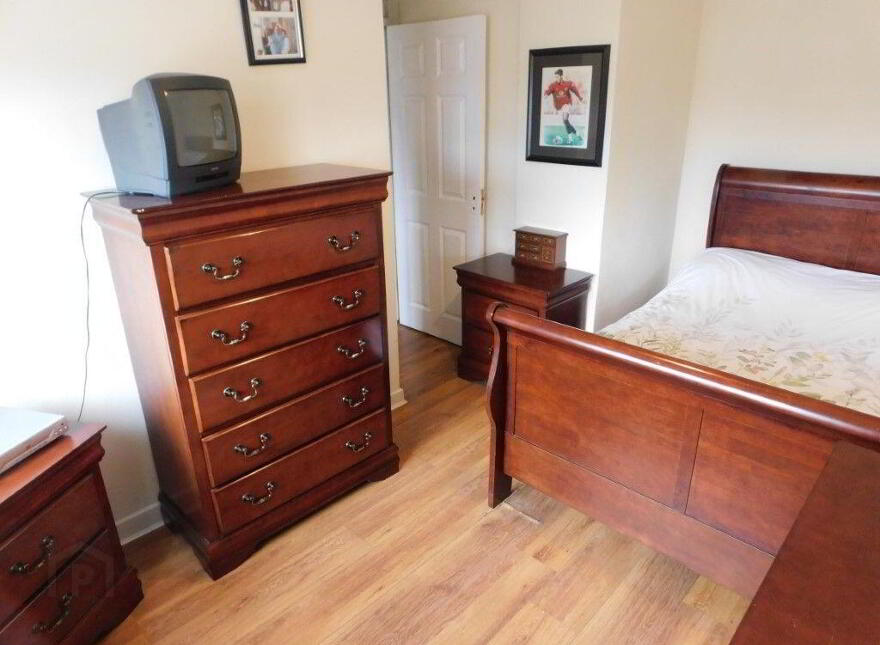 Karjena, 6 Saint John's Well, Fairhill, T23H1F6