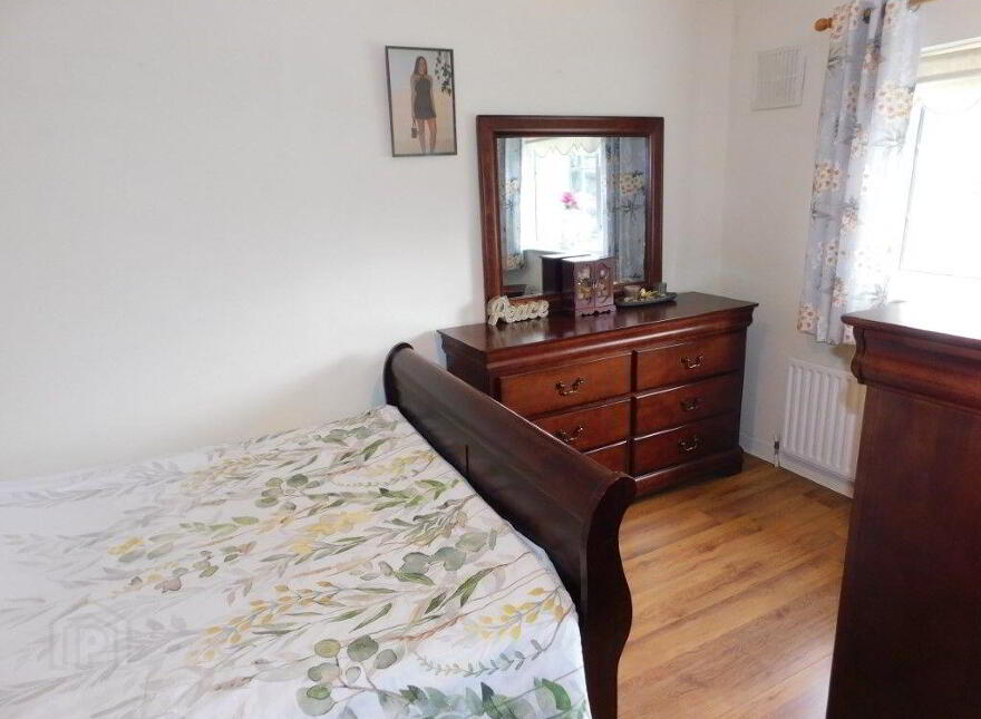 Karjena, 6 Saint John's Well, Fairhill, T23H1F6