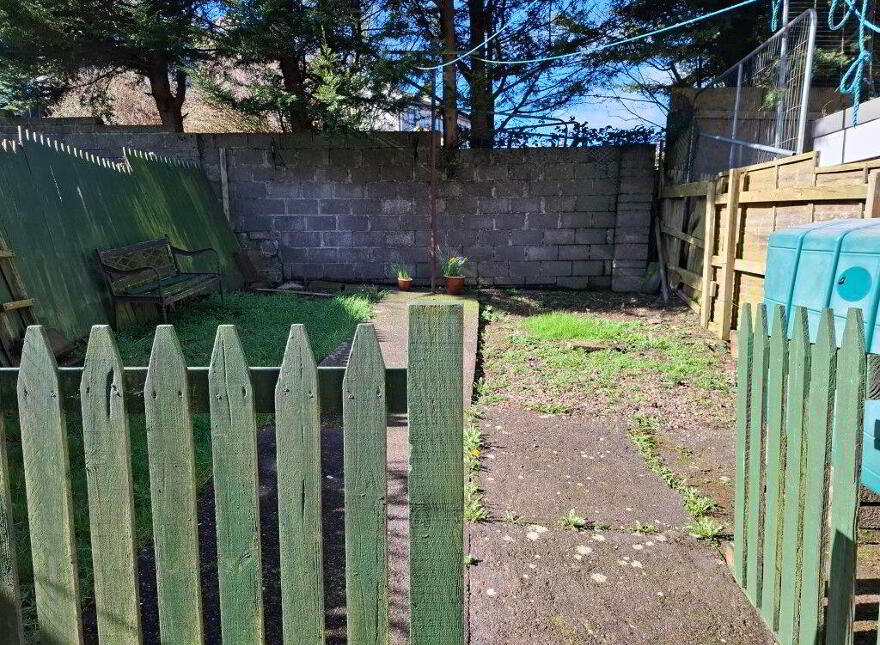 Karjena, 6 Saint John's Well, Fairhill, T23H1F6
