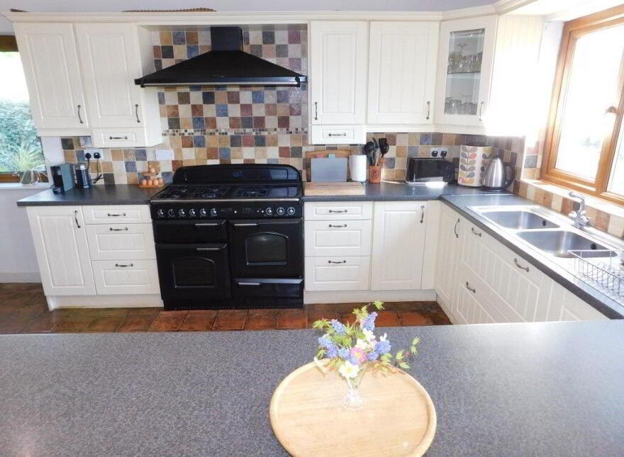 Bellevue, Glenbrook, Passage West, T12VW2K