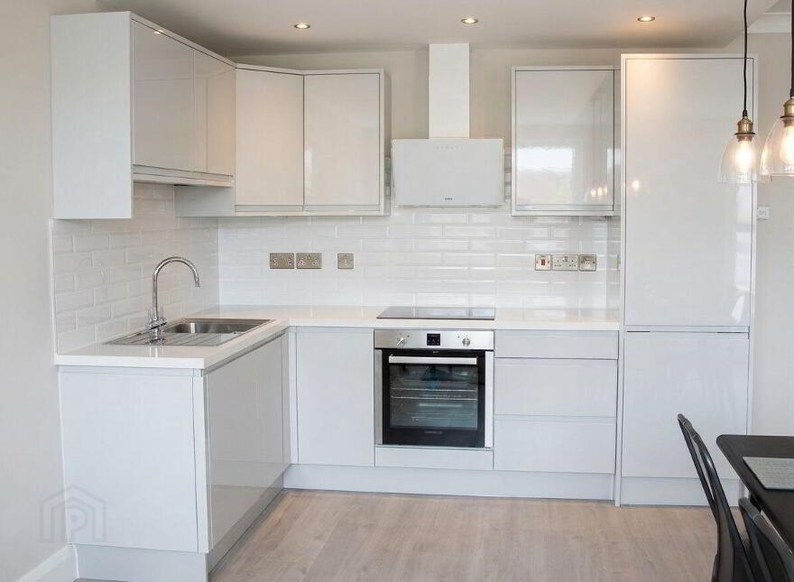 Apartment 23 The Red Mill (With Parking Space Opti, North Brunswick...Smithfield, D07N402