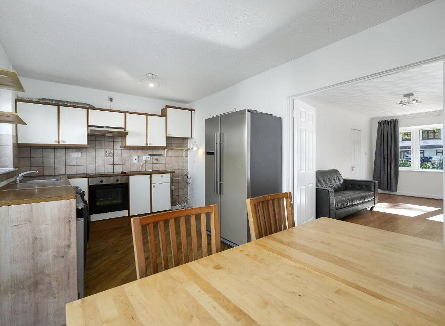 16 Oak Lawn, Royal Oak, Dublin 9, D09N9W0