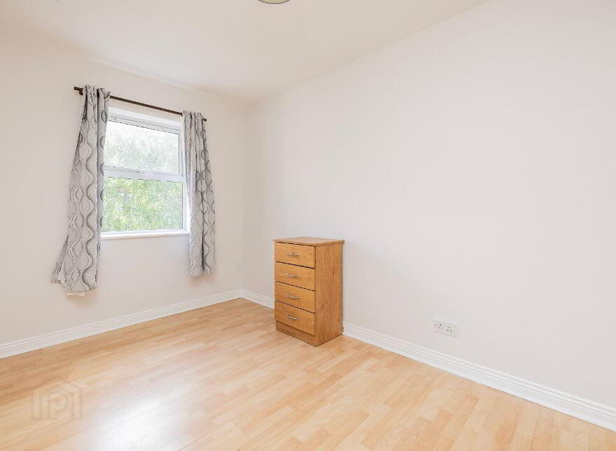 Apartment 54 Grafton Hall (With Parking Space Opti, Dublin 2, D02ED28