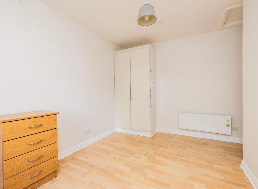 Apartment 54 Grafton Hall (With Parking Space Opti, Dublin 2, D02ED28