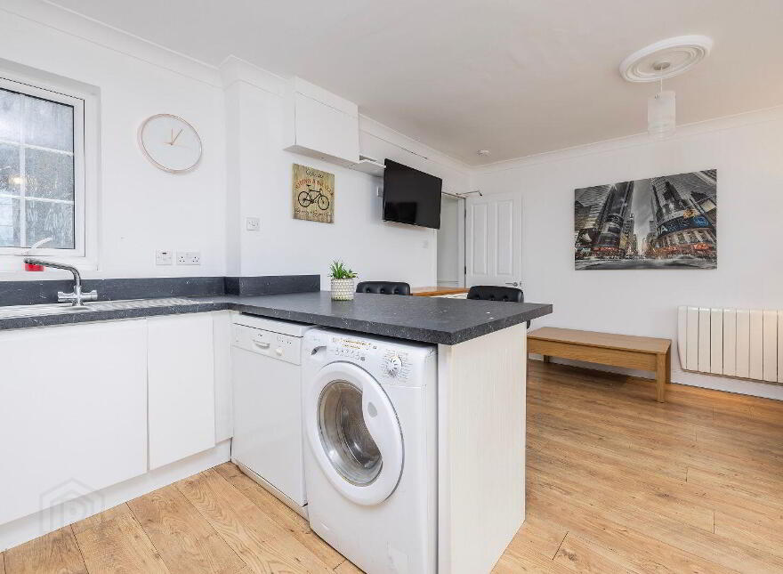10 Aston Abbey, Aston Quay (, 4 X 1 BED UNITS, 10 Per Cent YIELD), ...Temple Bar, D02CH93