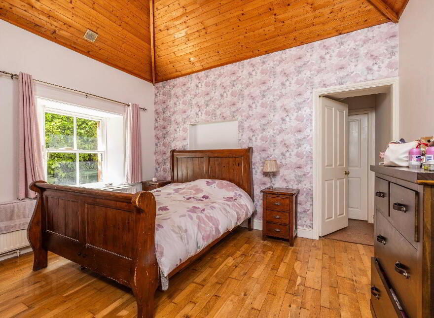 4 Eastwood (And Bed Gate Lodge) On, C.1 2acres, Ballinteer Road, Ba...Ballinteer, D16W2F3