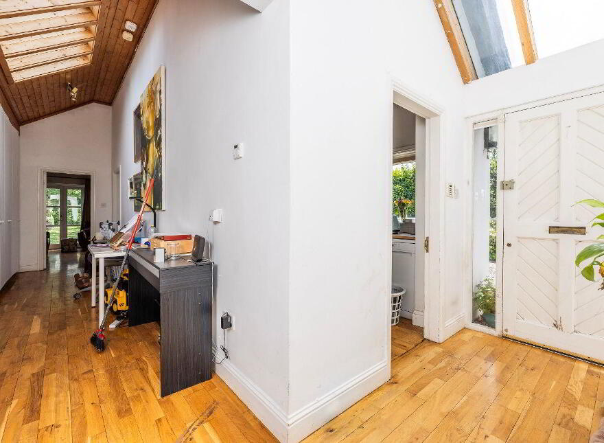 4 Eastwood (And Bed Gate Lodge) On, C.1 2acres, Ballinteer Road, Ba...Ballinteer, D16W2F3