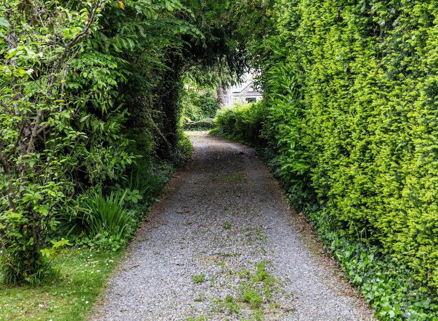4 Eastwood (And Bed Gate Lodge) On, C.1 2acres, Ballinteer Road, Ba...Ballinteer, D16W2F3