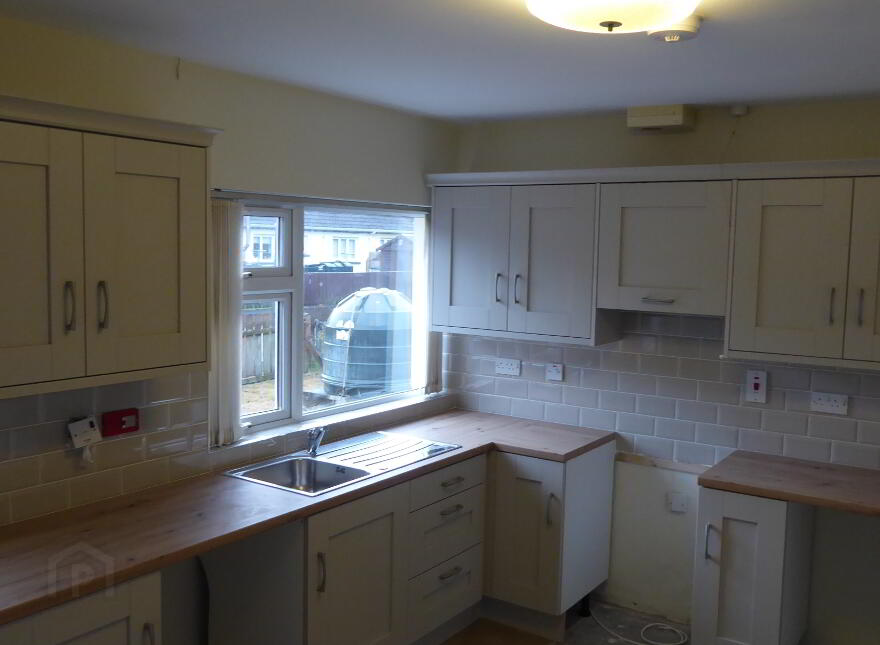 4 Ecclesgrove, Fintona, BT78 2BH