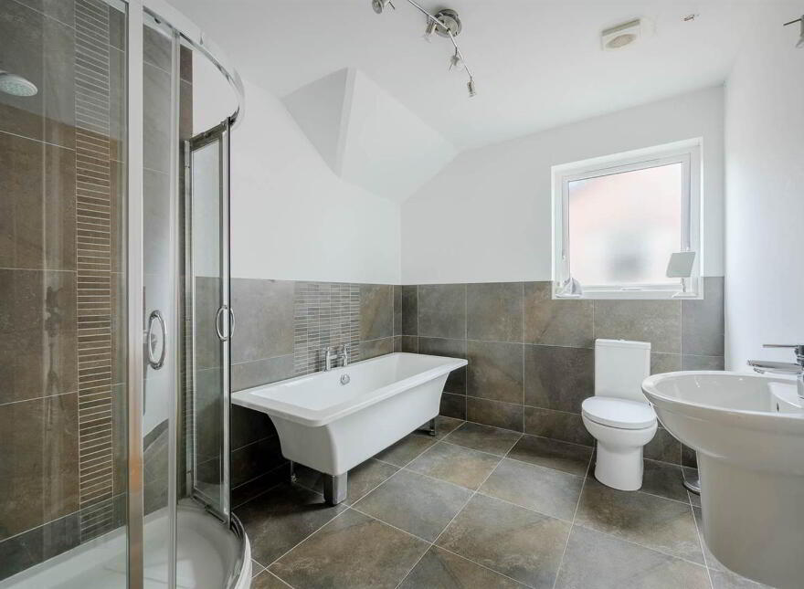 12 Greenridge Park, Off Bayview Road, Bangor, BT19 6AN