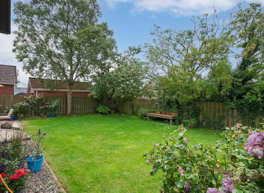 12 Greenridge Park, Off Bayview Road, Bangor, BT19 6AN