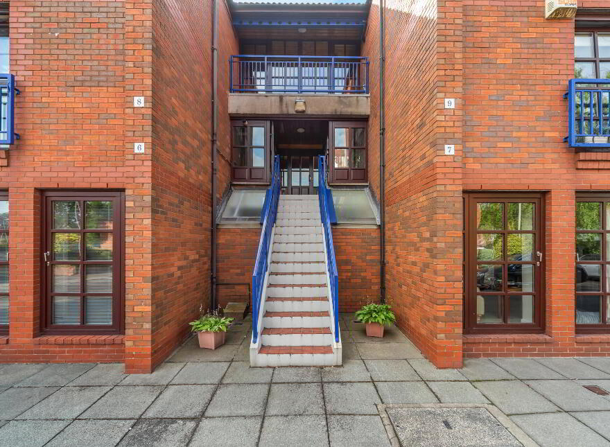 8 Cleaver Court, Belfast, BT9 5LX
