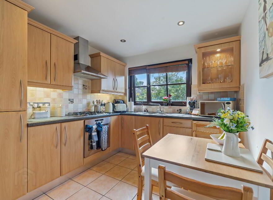 8 Cleaver Court, Belfast, BT9 5LX