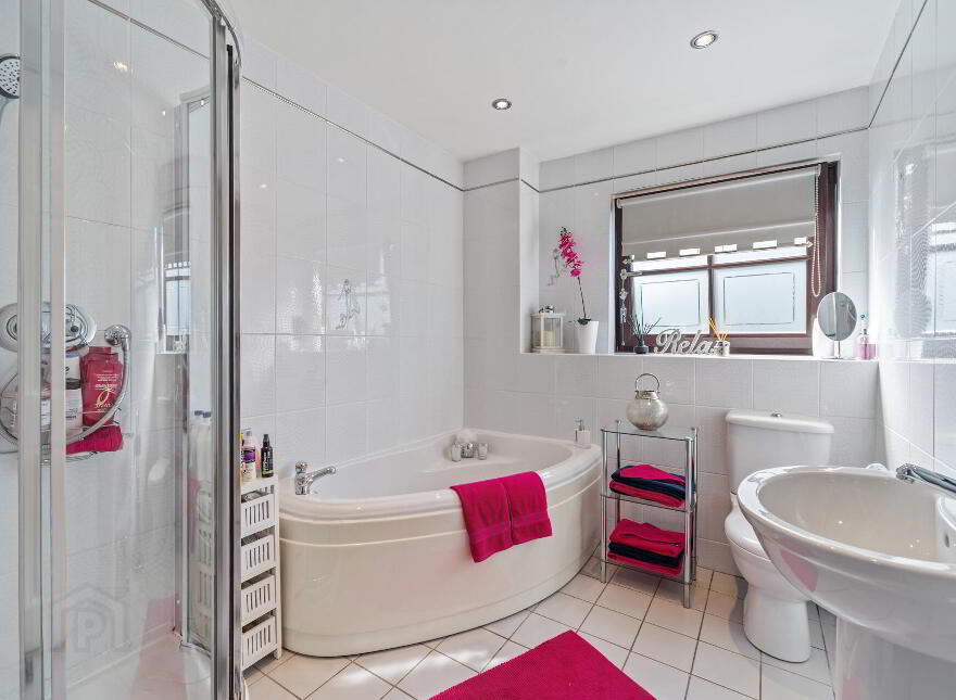 8 Cleaver Court, Belfast, BT9 5LX