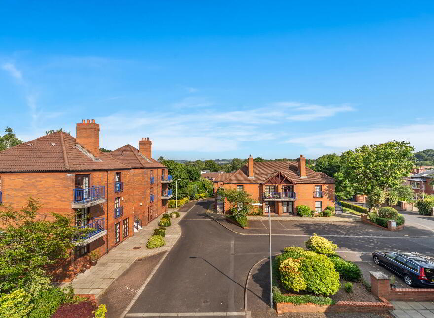 8 Cleaver Court, Belfast, BT9 5LX