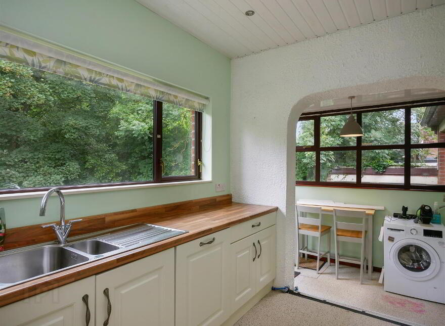 5 Glenhugh Park, Saintfield Road, Belfast, BT8 7PQ